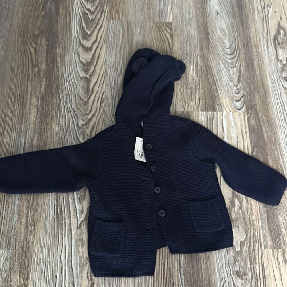 Gap Sweater